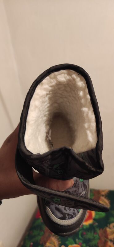 зимняя обувь детская: Детские сапожки типа "Аляска". размер27 новые, с натуральным мехом и
