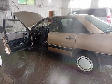 Audi: Audi 100: 1986 г., 1.8 л, Механика, Бензин, Седан — 4