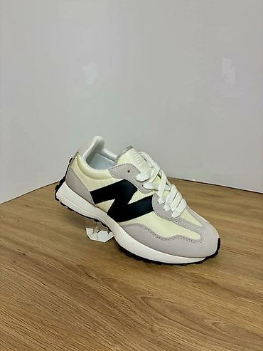 Patike: New Balance Clasic
3600
 36-41
K💜 — 3