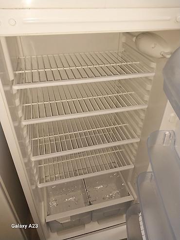 Холодильники: Холодильник Indesit, Двухкамерный — 3