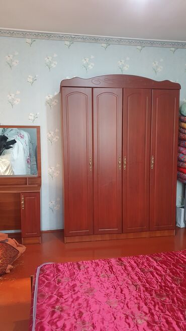 Спальные гарнитуры: Спальный гарнитур, Б/у, Шкаф, Трюмо, Тумба, Другая страна производитель, В рассрочку, Дерево, Самовывоз at lalafo.kg — 8 Спальные гарнитуры: Спальный гарнитур, Б/у, Шкаф, Трюмо, Тумба, Другая страна производитель, В рассрочку, Дерево, Самовывоз — 8