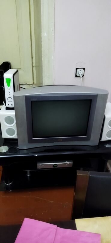 işlənmiş tilvizorlar: JVC Televizor, Audio Sistem və Şüşə Altlıq Böyük JVC Televizor