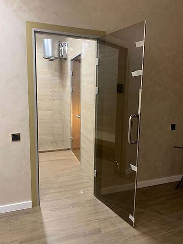 Стеклянные двери на заказ: Стеклянная дверь на заказ, Межкомнатная, Для частного дома, Одностворчатая, Распашная, Гарантия, Бесплатный замер, Бесплатная доставка — 8