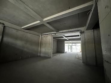 пл: Сдаю Помещение целиком: 130 м², В жилом комплексе — 5