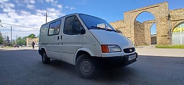 Ford: Ford Transit yük/furqon - Kuzov: ağ rəngli, qısa baza, iki arxa lyuk — 1