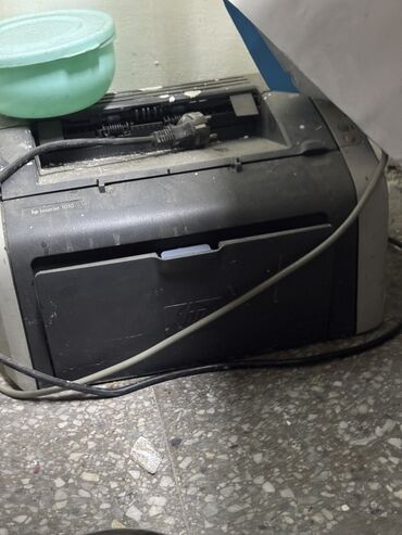 компютер принтер: Лазерный принтер HP LaserJet 1010 - Тип печати: монохромная лазерная