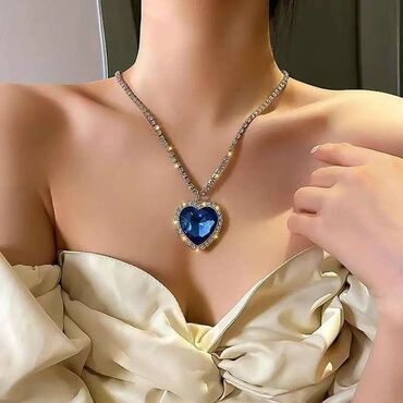 srebrna haljina zara: Srce Okeana ogrlica Titanic