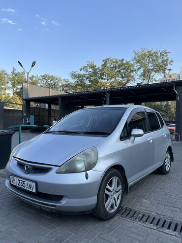 ош машина: Honda Fit: 2001 г., 1.3 л, Вариатор, Бензин, Хетчбек