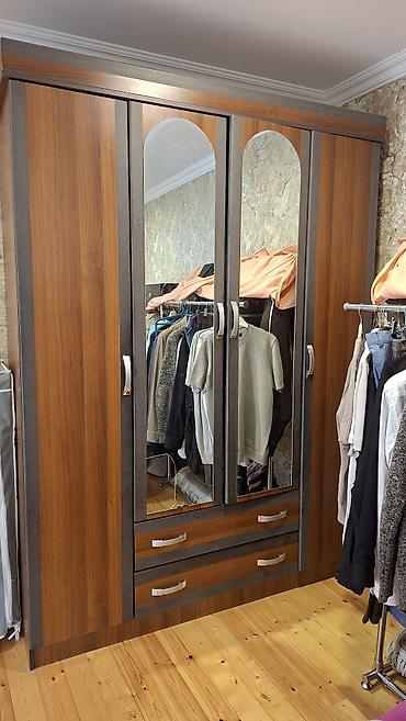 Dörd qapılı paltar şkafı - Material: laminat/MDF kombinasiya, tünd lalafo.az -da Dörd qapılı paltar şkafı - Material: laminat/MDF kombinasiya, tünd