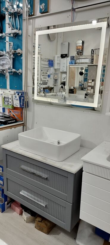 Hamam üçün dəst: LED işıqlı güzgü + üstden qoyulan çanaq + alt şkaf -
