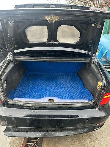 ford focus hatchback: Iran Khodro Samand: 1.8 l | 2007 il Sedan — 5