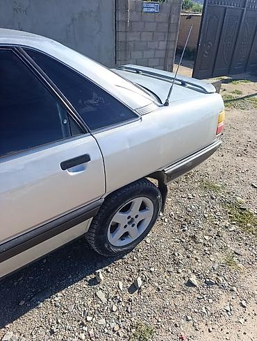 crown 2.5: Audi 100: 1989 г., Седан — 3