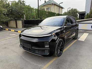 1 18: Lixiang L8: 2023 г., 1.5 л, Автомат, Гибрид, Кроссовер — 2