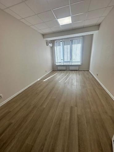 в ломбарде: Сдаю Офис целиком: Банковское отделение, Колл-центр, Нотариус, 140 м², В жилом комплексе, С ремонтом, С отдельным входом — 4