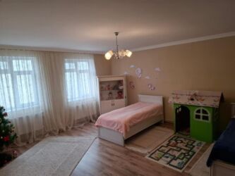 Həyət evləri və villaların satışı: 6 otaqlı, 207 kv. m, Kredit yoxdur, Orta təmir — 12