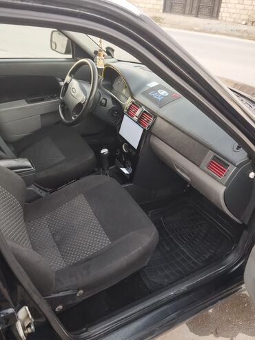 VAZ (LADA): VAZ (LADA) Priora: 1.6 l | 2011 il 352429 km Universal -da lalafo.az — 9 VAZ (LADA): VAZ (LADA) Priora: 1.6 l | 2011 il 352429 km Universal — 9