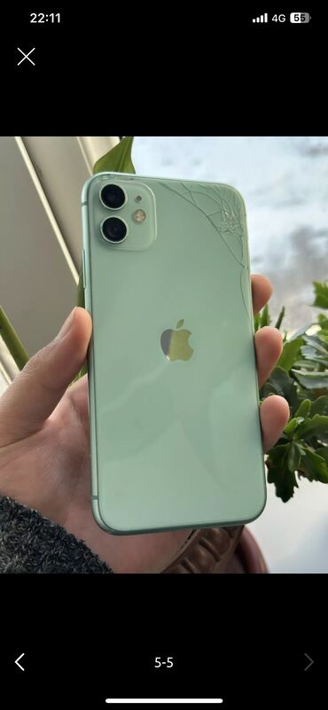 Apple iPhone: IPhone 11, Б/у, 64 ГБ, Зарядное устройство, Защитное стекло, 75 %