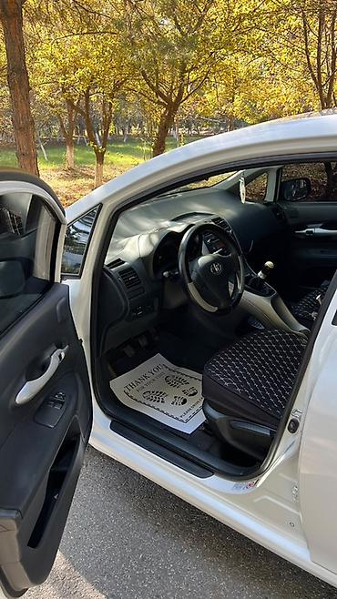 бартер дом: Toyota Auris: 2008 г., 1.4 л, Механика, Бензин, Хэтчбэк — 7