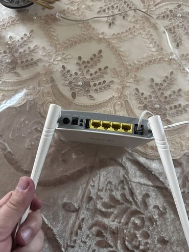 Настольные ПК и рабочие станции: Tenda Wi‑Fi router - Model: Tenda (şəkildə göstərilən seriya) – 2