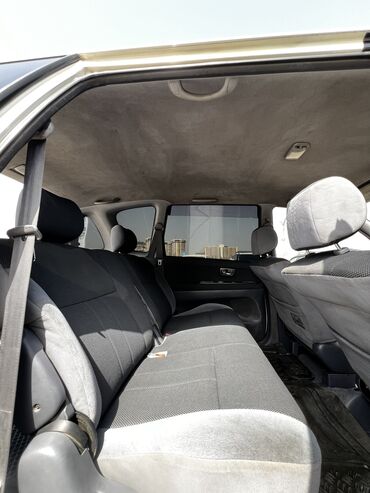 Toyota: Toyota Ipsum: 2000 г., 2 л, Автомат, Бензин, Минивэн — 9