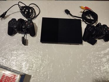 playstation 3 купить: Salam ps2 İdeal vəziyyətdədir, çox yaxşı baxılıb ilk çıxan vaxtı