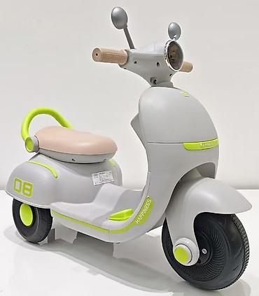 deichmann starke: Vespa 6V – zeleno-siva (SKU: 744314Z-260) Vespa 6V u zeleno-sivoj — 1