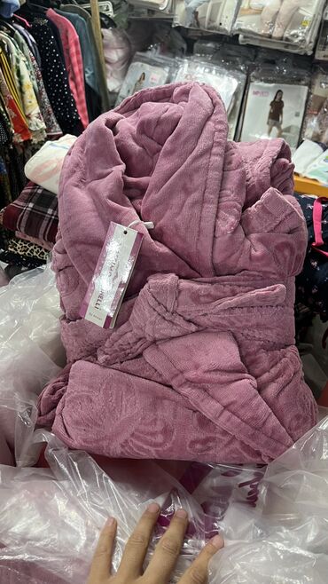 Халаты: Банные халаты Теплый халат Вафельный халат Махровый халат Халат после — 15