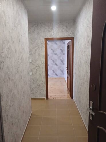 Uzunmüddətli kirayə mənzillər: Yeni gunewli qes V massivi 9/1 mertebesi 1 otaq boww ev kiraye verilir — 3