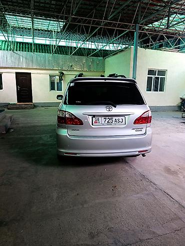 a8 d2: Toyota Avensis Verso: 2006 г., 2.2 л, Механика, Минивэн — 4