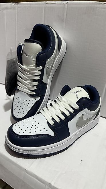 on cloud: Мужские кроссовки, 35, 36, 37, Nike, Новый, цвет - Синий — 1