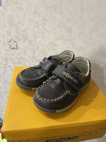 Детская обувь: Макасины 26р кожаные