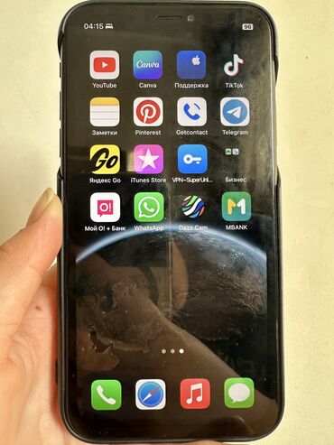 Apple iPhone: IPhone Xr, Б/у, 128 ГБ, Черный, 77 %