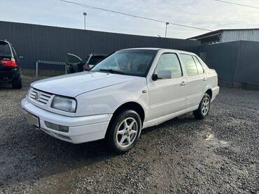 фол шаран: Volkswagen Vento: 1996 г.