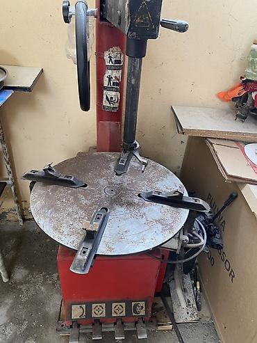 kafe stolları: Təkər balanslama və montaj üçün stolüstü təkər söküb-taxma aparatı - — 1