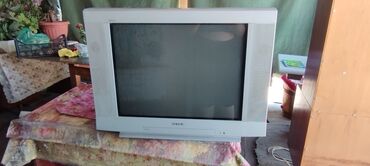 домашний компьютер игровой: Телевизор Sony Trinitron с электронно-лучевой трубкой (ЭЛТ) в корпусе