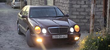 disk qapagi: Mercedes-Benz E 240: 2.4 l | 1999 il Sedan