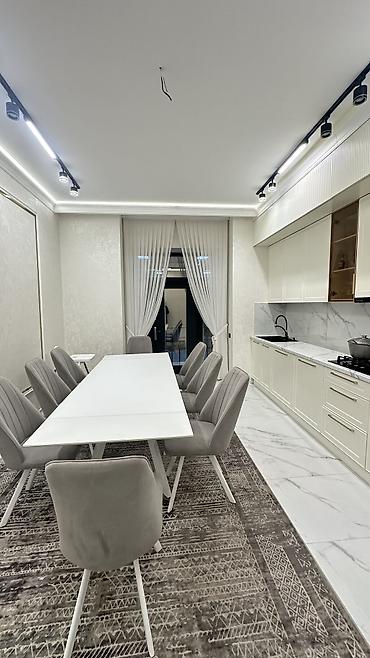 Продажа коттеджей и домов: 🏡 Продаётся особняк в районе Арча-Бешик 📍 Адрес: улица Шералиева — 16