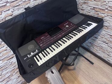 piyanina: Korg pa700 oriental. Ideal veziyyetde. Toyda çalinmayib. Temirde