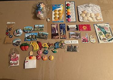 Другие музыкальные инструменты: Магнитики брелки фирменн сувенирные новые 50-300 сом — 1