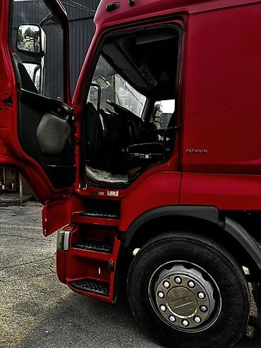 тендер кж: Тягач, Renault, 2012 г., Тентованный — 7
