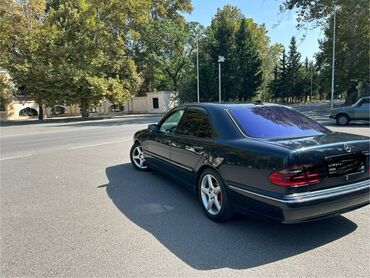 depozitsiz maşınlar: Mercedes-Benz E 220: 2.2 l | 1999 il Sedan