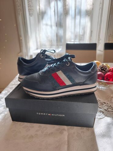 Women's Sneakers and athletic shoes: Ölçü: 37, rəng - Göy, İşlənmiş -da lalafo.az — 2 Women's Sneakers and athletic shoes: Ölçü: 37, rəng - Göy, İşlənmiş — 2