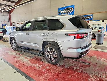 inter: Toyota Sequoia: 2024 г., 3.4 л, Автомат, Гибрид — 5