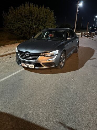 ишу машина: Серый седан с эмблемой "Renault Samsung Motors" на передней решетке