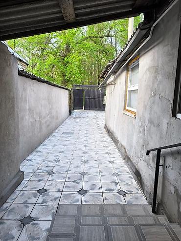 Продажа полдома: Продается пол дома. Район Баялинова Професора Зимы (ближе к БЧК). В — 10