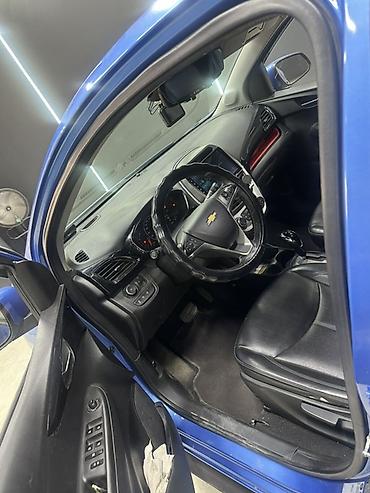 sonata d8: Chevrolet Spark: 2016 г., 1 л, Автомат, Бензин, Хэтчбэк — 3
