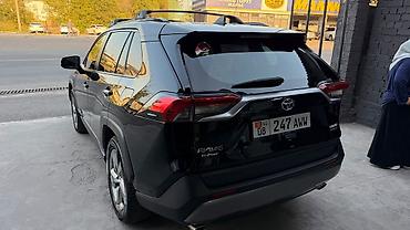 range rover 2003: Toyota RAV4: 2019 г., 2.5 л, Вариатор, Гибрид, Внедорожник — 2
