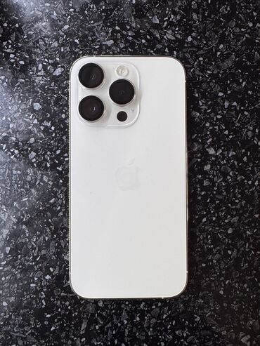 айфон заблокированый: IPhone 14 Pro, Б/у, 256 ГБ, Белый, Чехол, 81 %
