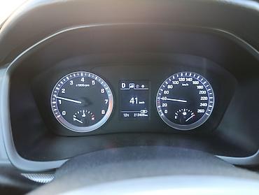 приборка: Hyundai Sonata: 2018 г., 0.2 л, Автомат, Газ, Седан — 1