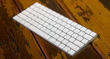 Flash kartlar: Apple Magic Keyboard